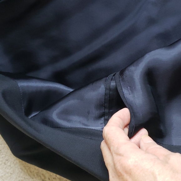 Mens 2 piece Suit - Picture 7 of 15